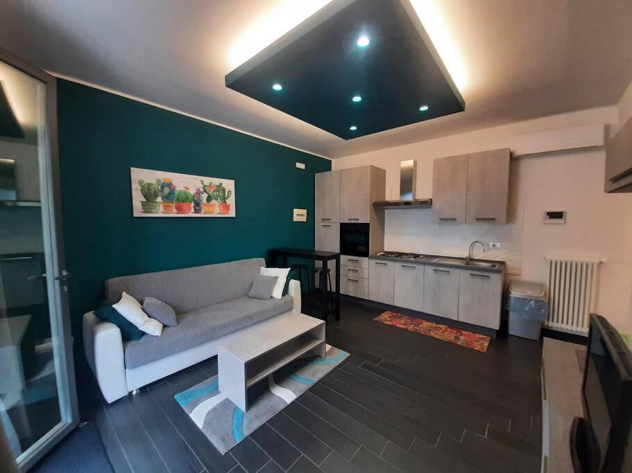 Belfrontizio Apartment Ачиреале Экстерьер фото